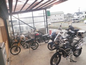 やっと撮ったcafe Door駐車場